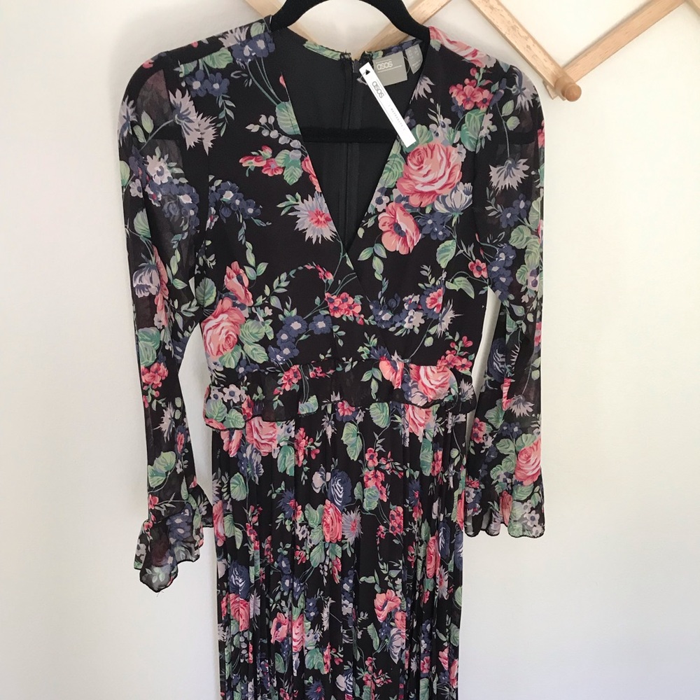 ASOS maternity pleated floral maxi dress Size 2